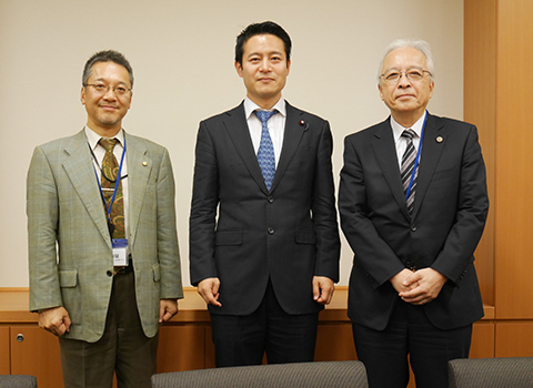 立憲民主党 櫻井 周 衆議院議員 （中央））