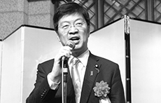 阿達雅志参議院議員